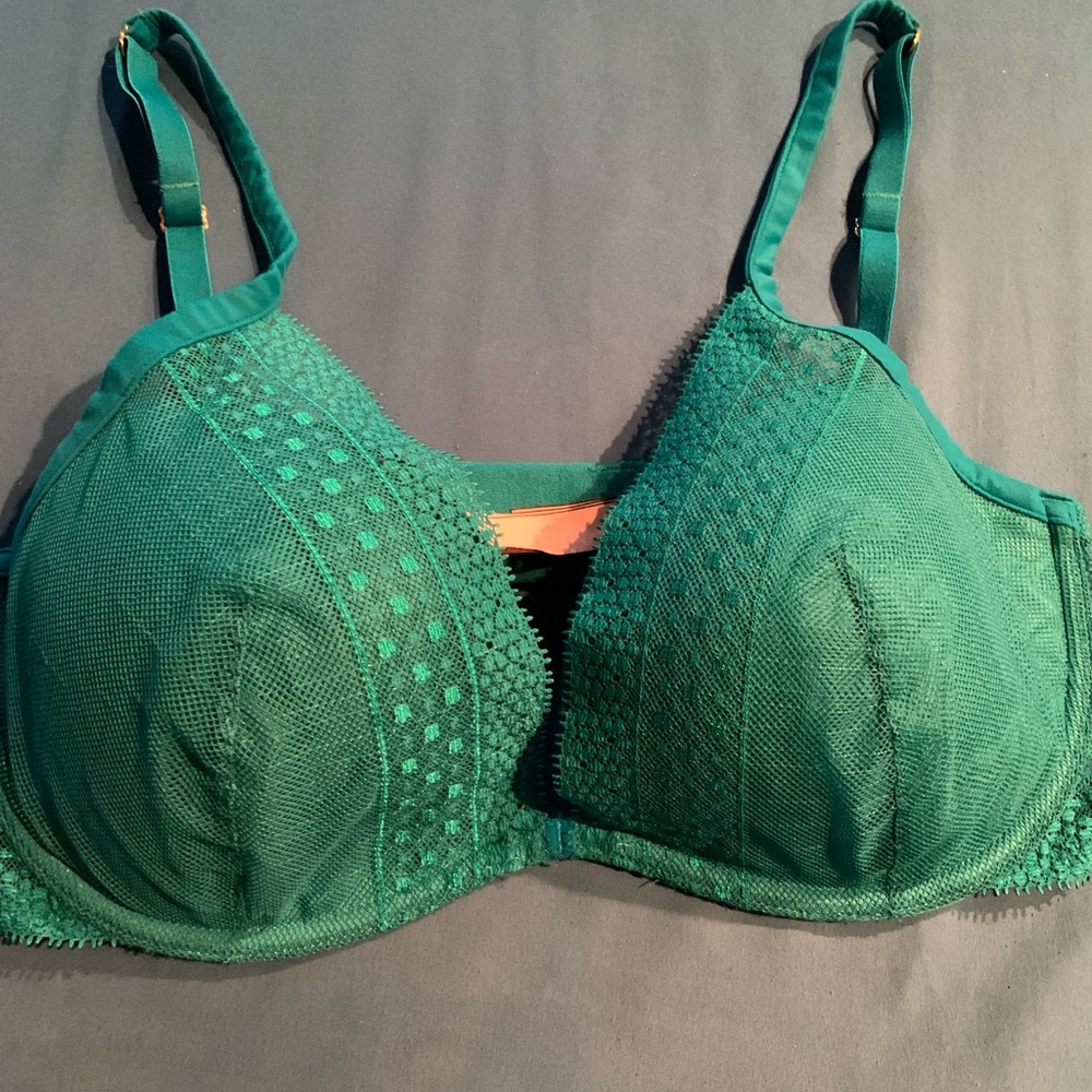 SOLD Victoria secrets bra